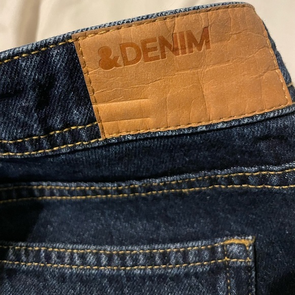 H&M denim shorts - Picture 3 of 5